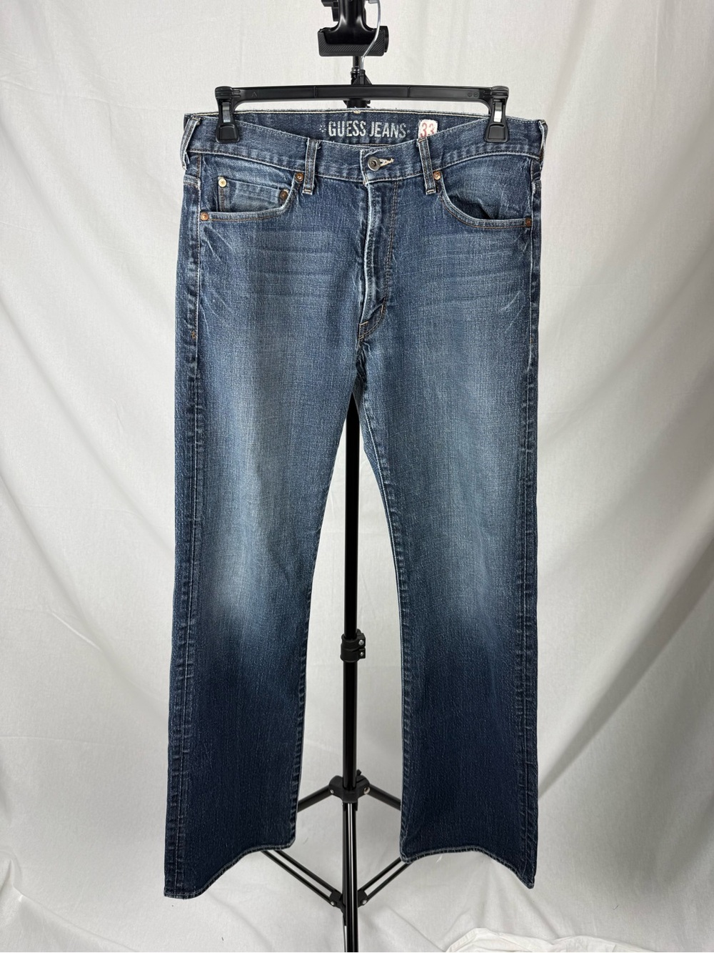 GUESS Men’s Cliff Boot Fit Jeans | W33 L33 | Darker Wash